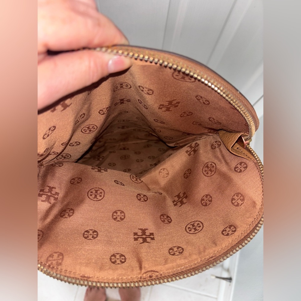 Tory Burch Brown Leather Crossbody Bag - Picture 9 of 9